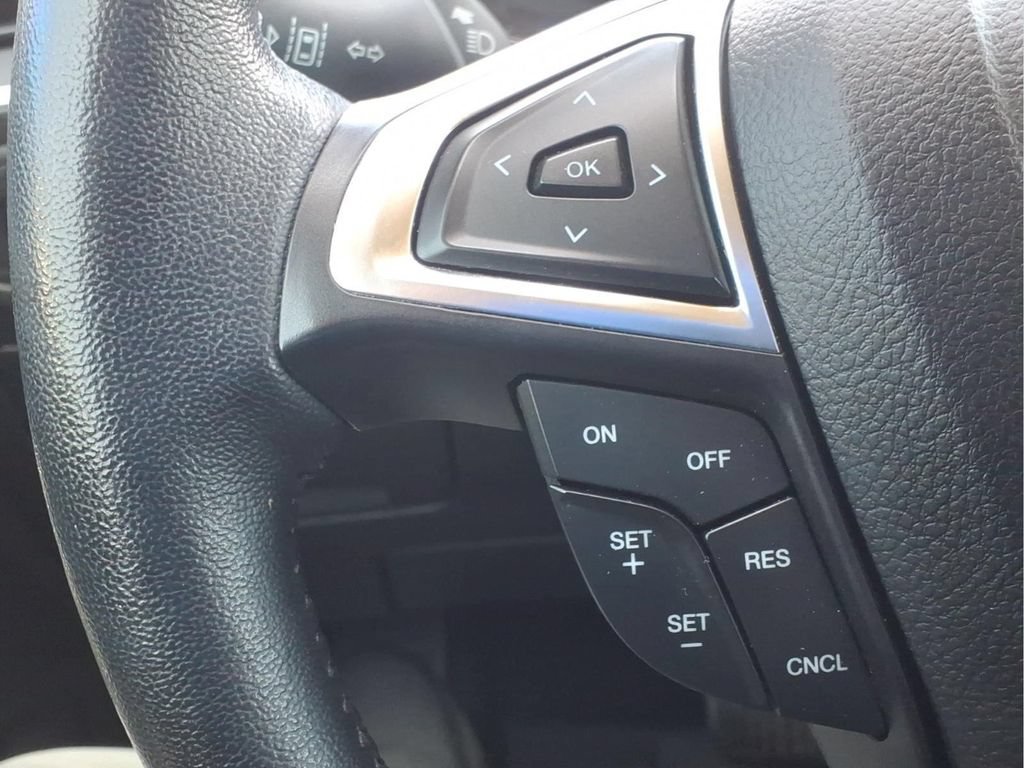 Used 2023 Ford Edge Titanium AWD/4WD image 23