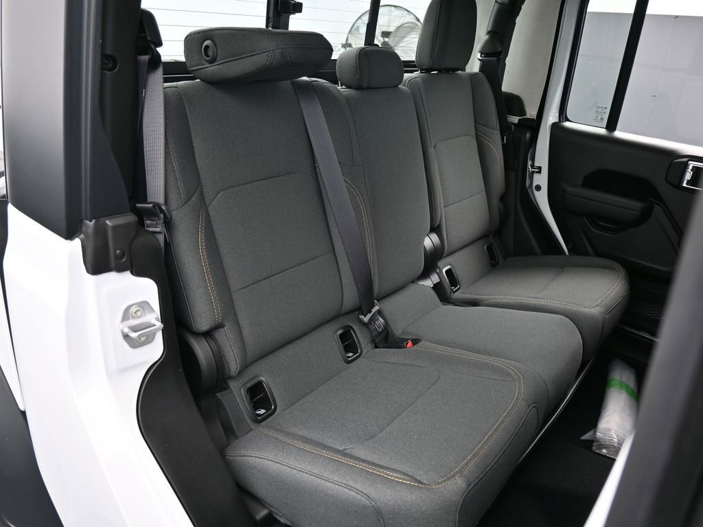 New 2026 Jeep Gladiator Sport AWD/4WD image 37