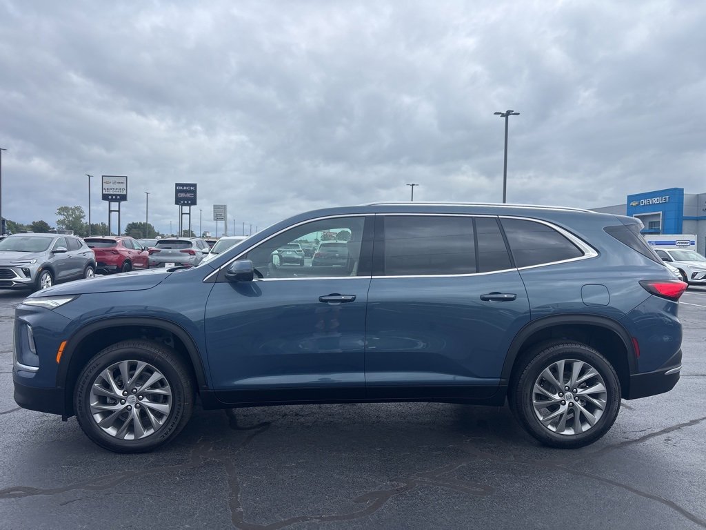 New 2026 Buick Enclave Preferred image 2