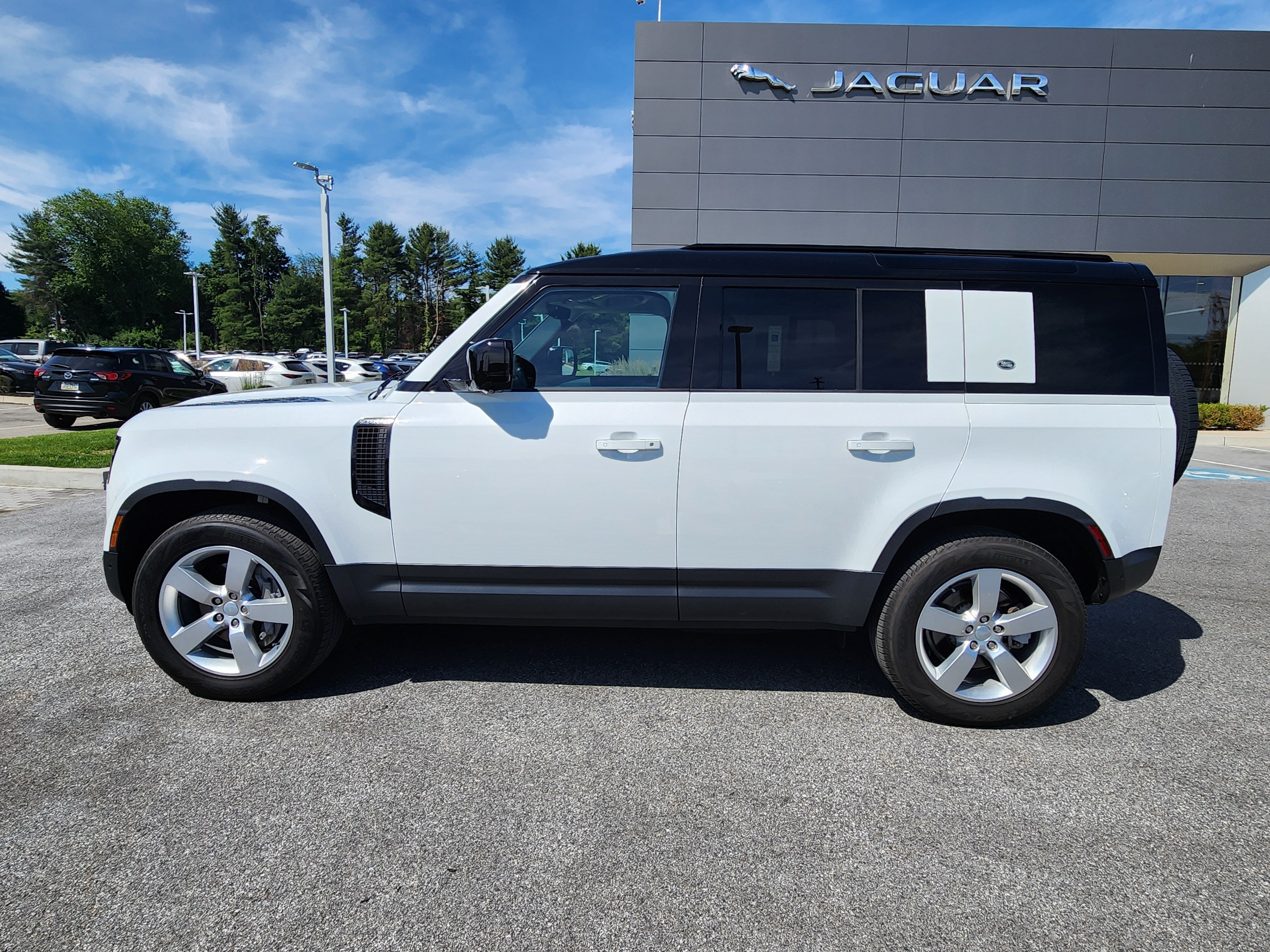 Certified 2024 Land Rover Defender 110 S AWD/4WD image 5