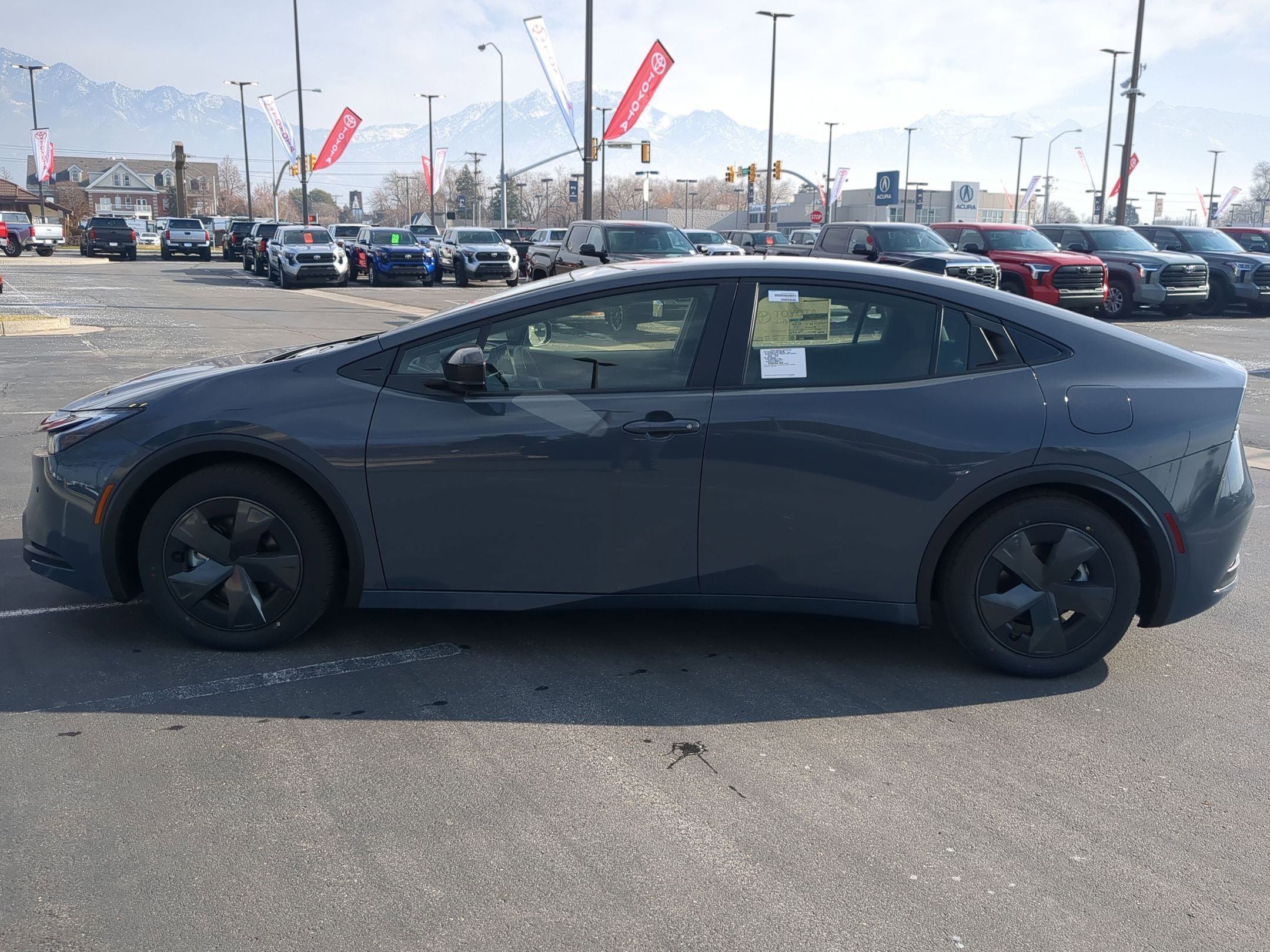 New 2026 Toyota Prius SE image 2