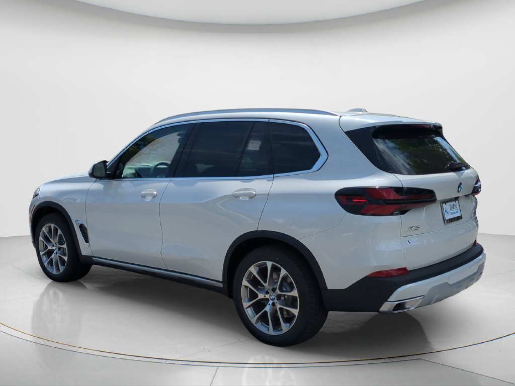 Certified 2026 BMW X5 xDrive40i w/ Climate Comfort Package AWD/4WD image 7