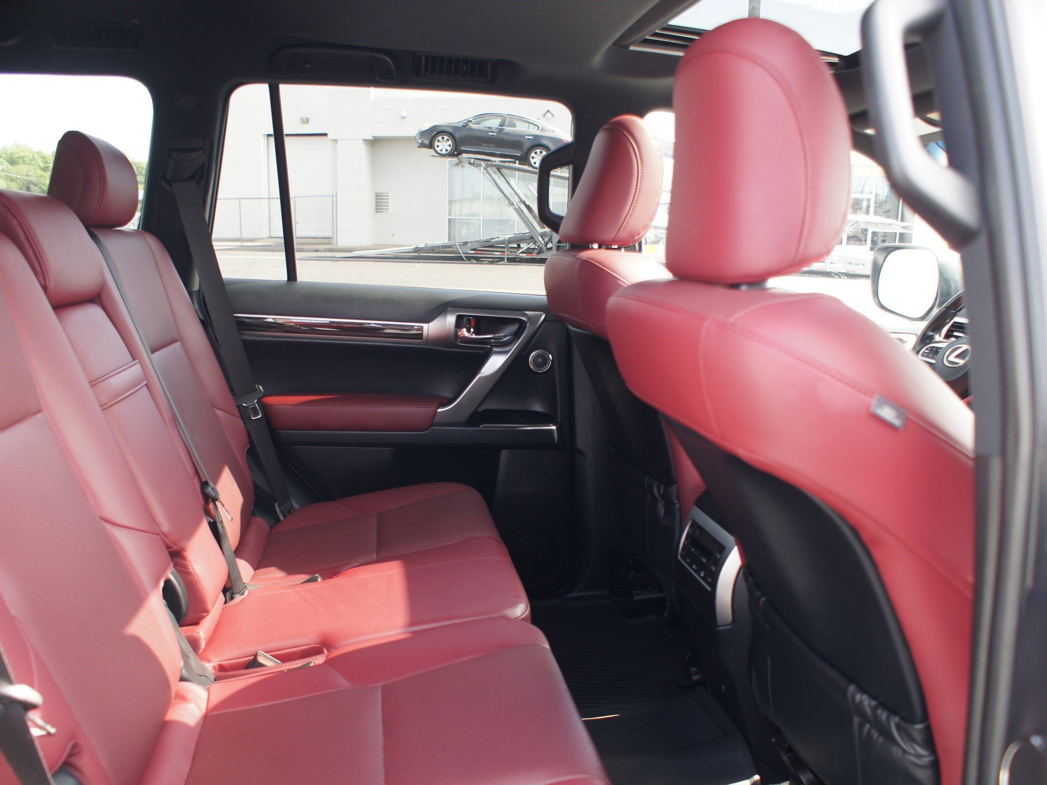 Used 2022 Lexus GX 460 Premium w/ Premium Plus Package AWD/4WD image 22