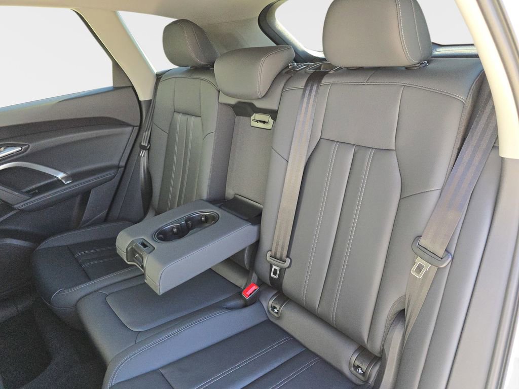 New 2025 Audi Q5 Premium image 14
