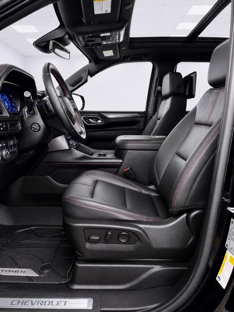 Used 2023 Chevrolet Tahoe RST w/ Luxury Package AWD/4WD image 16