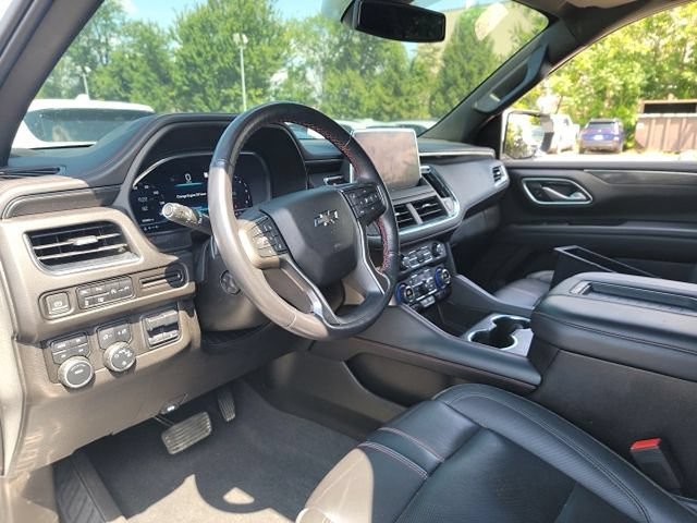 Used 2022 Chevrolet Tahoe RST w/ Luxury Package AWD/4WD image 12