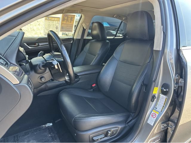 Used 2017 Lexus GS 350 w/ Preferred Accessory Package RWD image 12