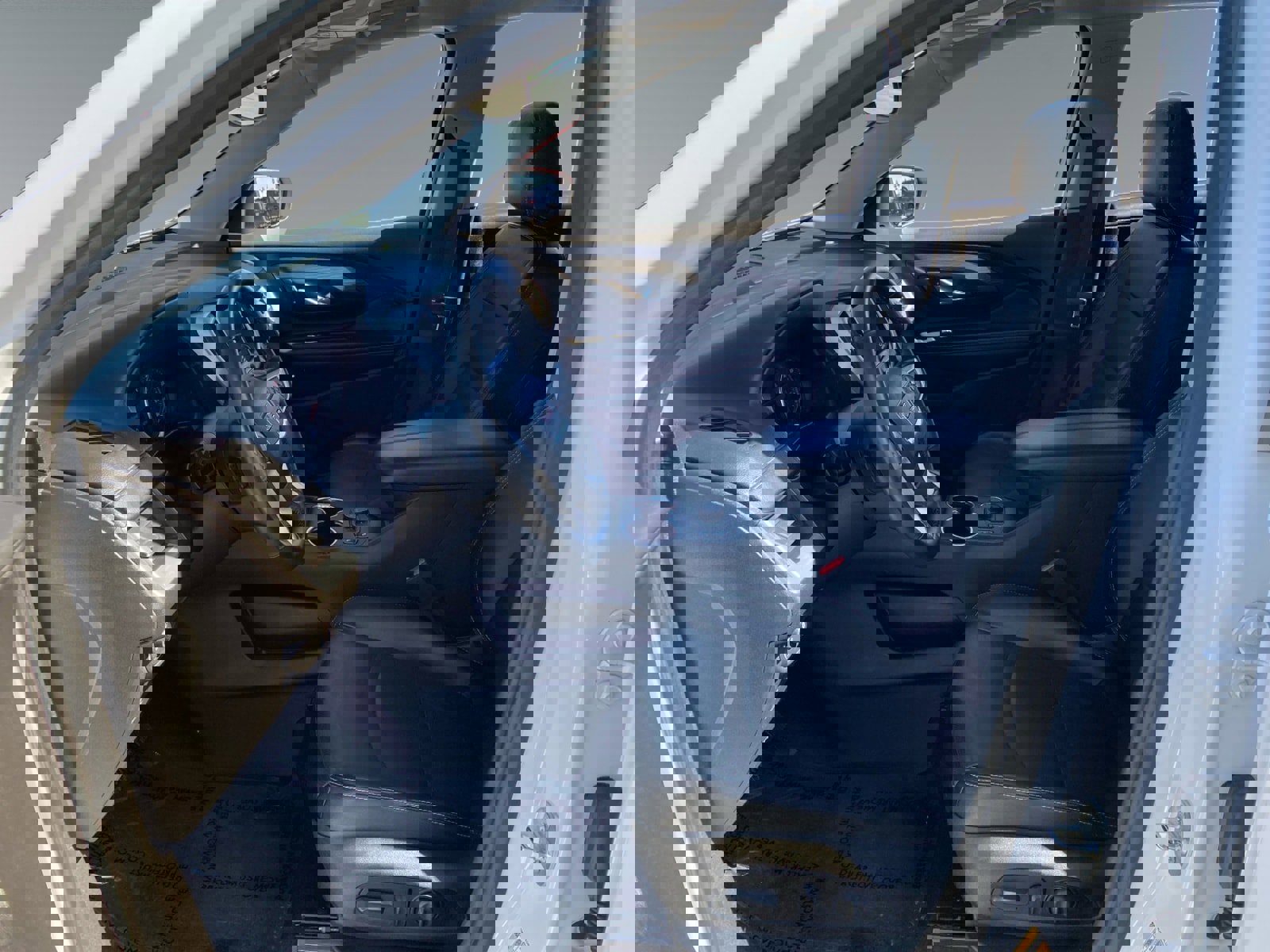 Used 2024 GMC Terrain SLT image 9