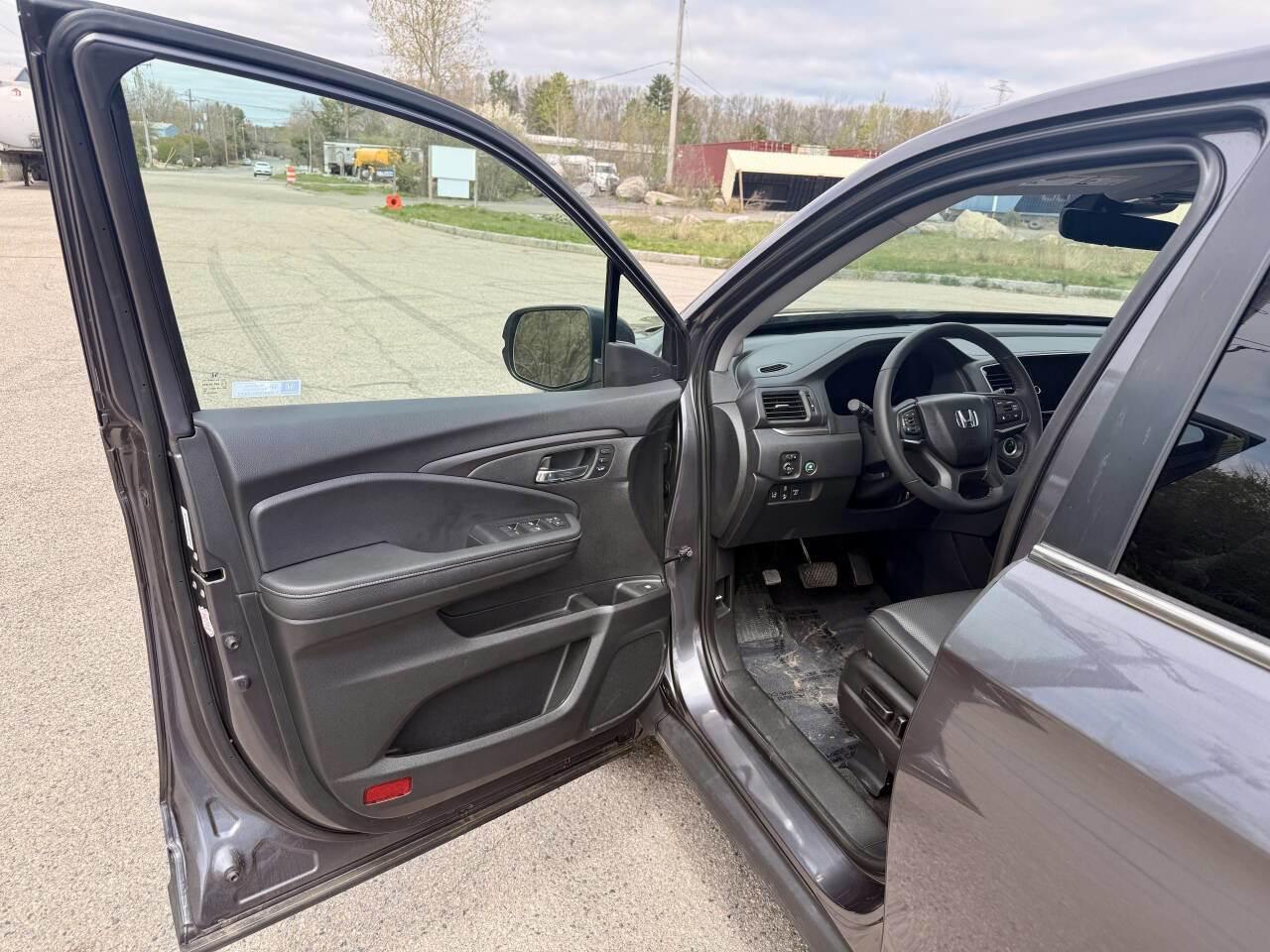 Used 2025 Honda Ridgeline RTL image 12