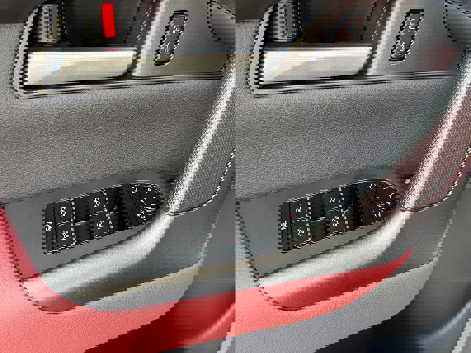 New 2026 MAZDA CX-50 AWD 2.5 Hybrid w/ Cargo Package image 6