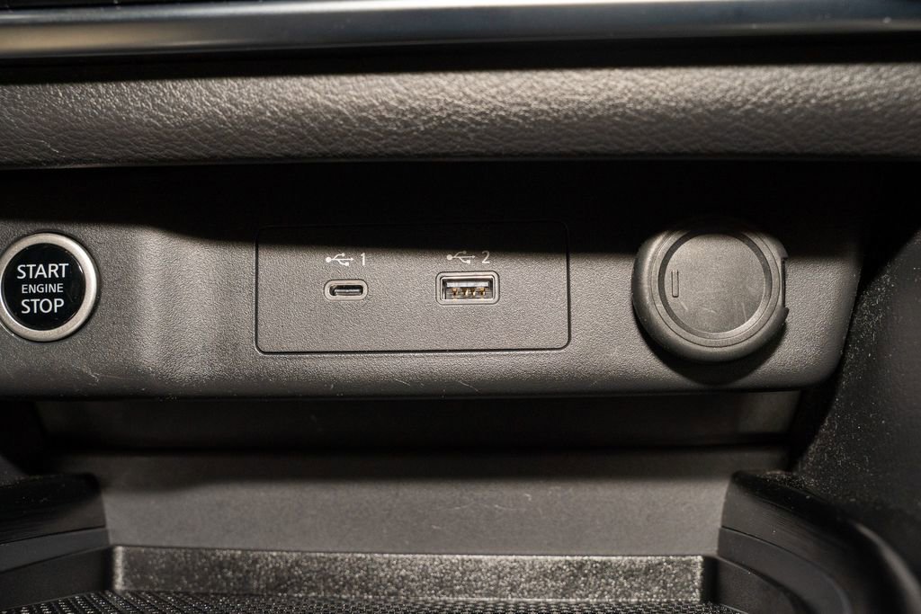 Certified 2023 Nissan Rogue SV w/ SV Premium B Package image 17