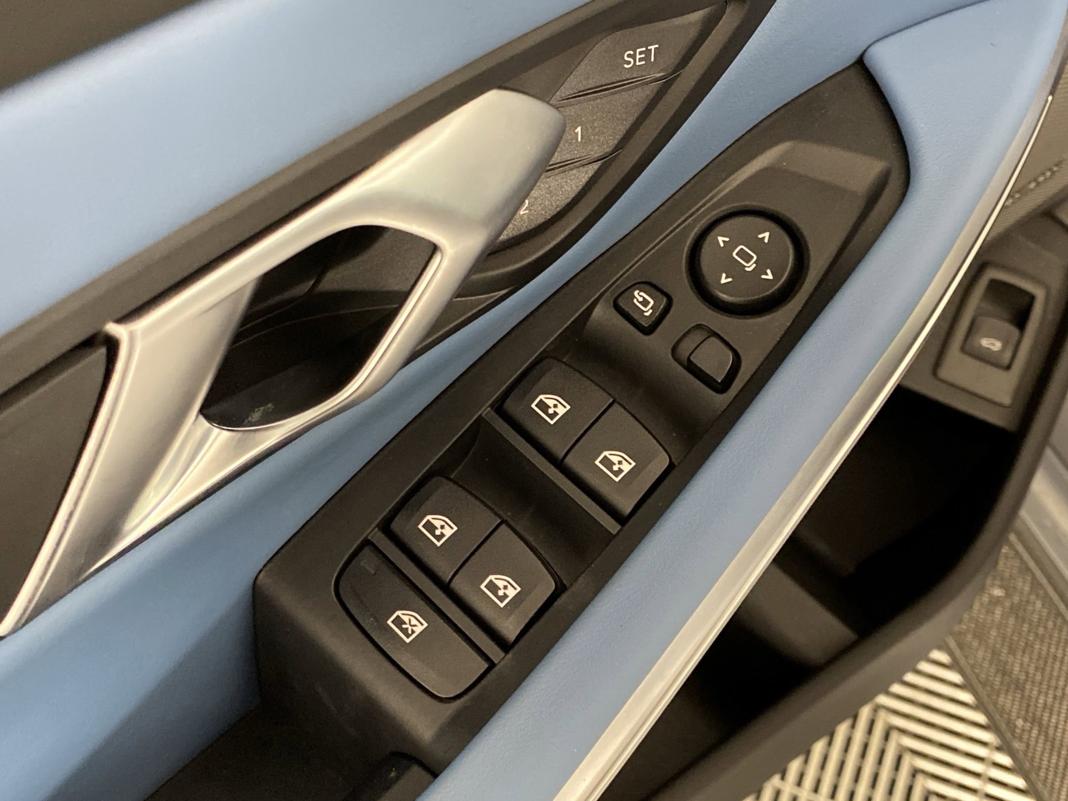 Used 2025 BMW M3 Sedan w/ M Carbon Exterior Package image 22