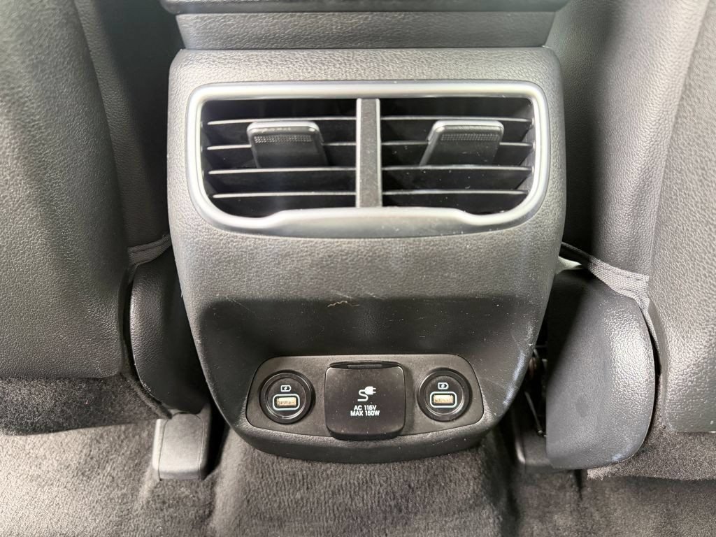 Used 2021 Hyundai Santa Fe Limited AWD/4WD image 26