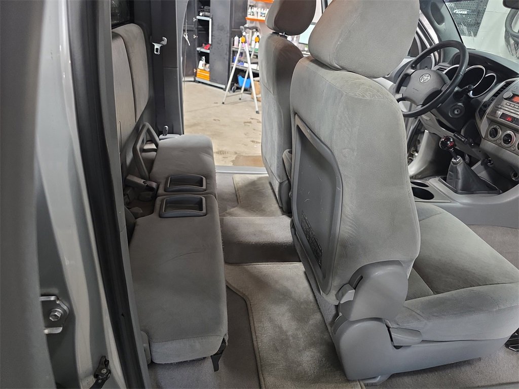 Used 2005 Toyota Tacoma 4x4 Access Cab image 11