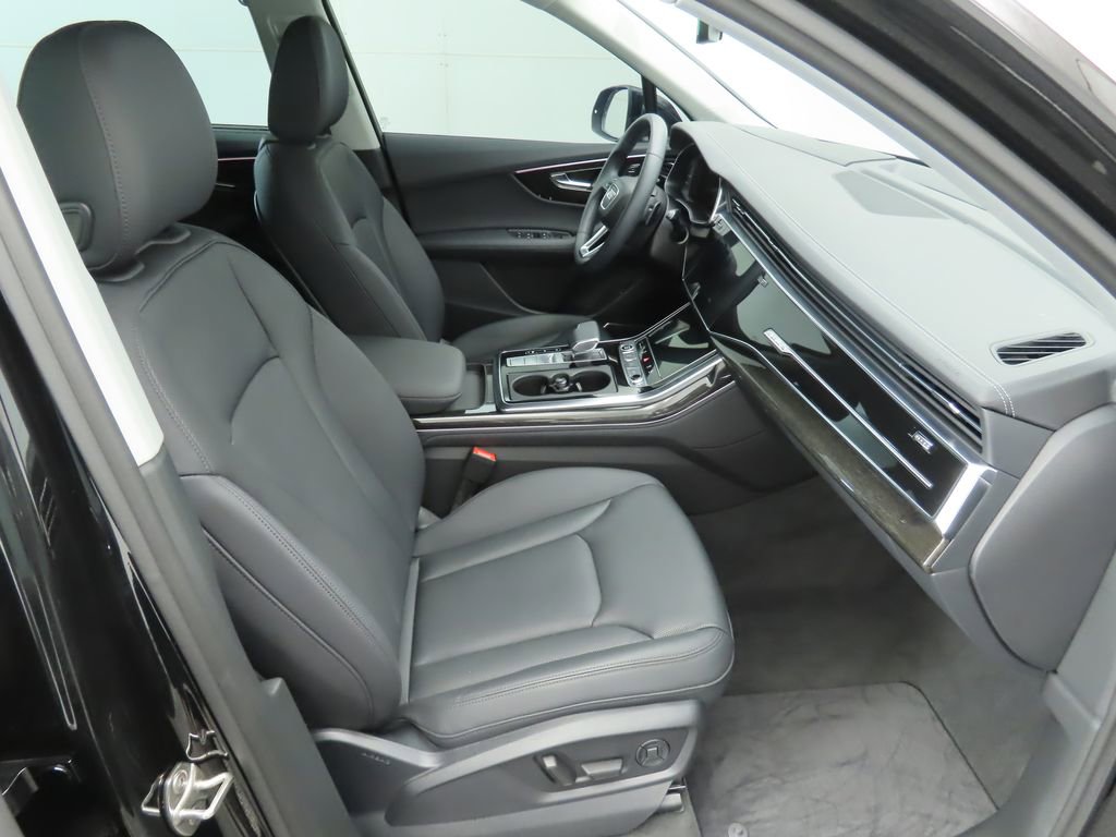 Used 2023 Audi Q7 3.0T Prestige image 20