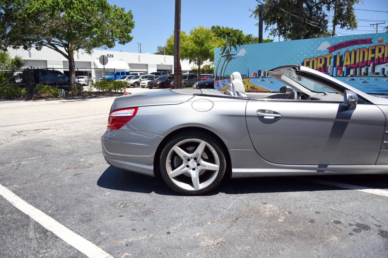 Used 2014 Mercedes-Benz SL 550 image 28