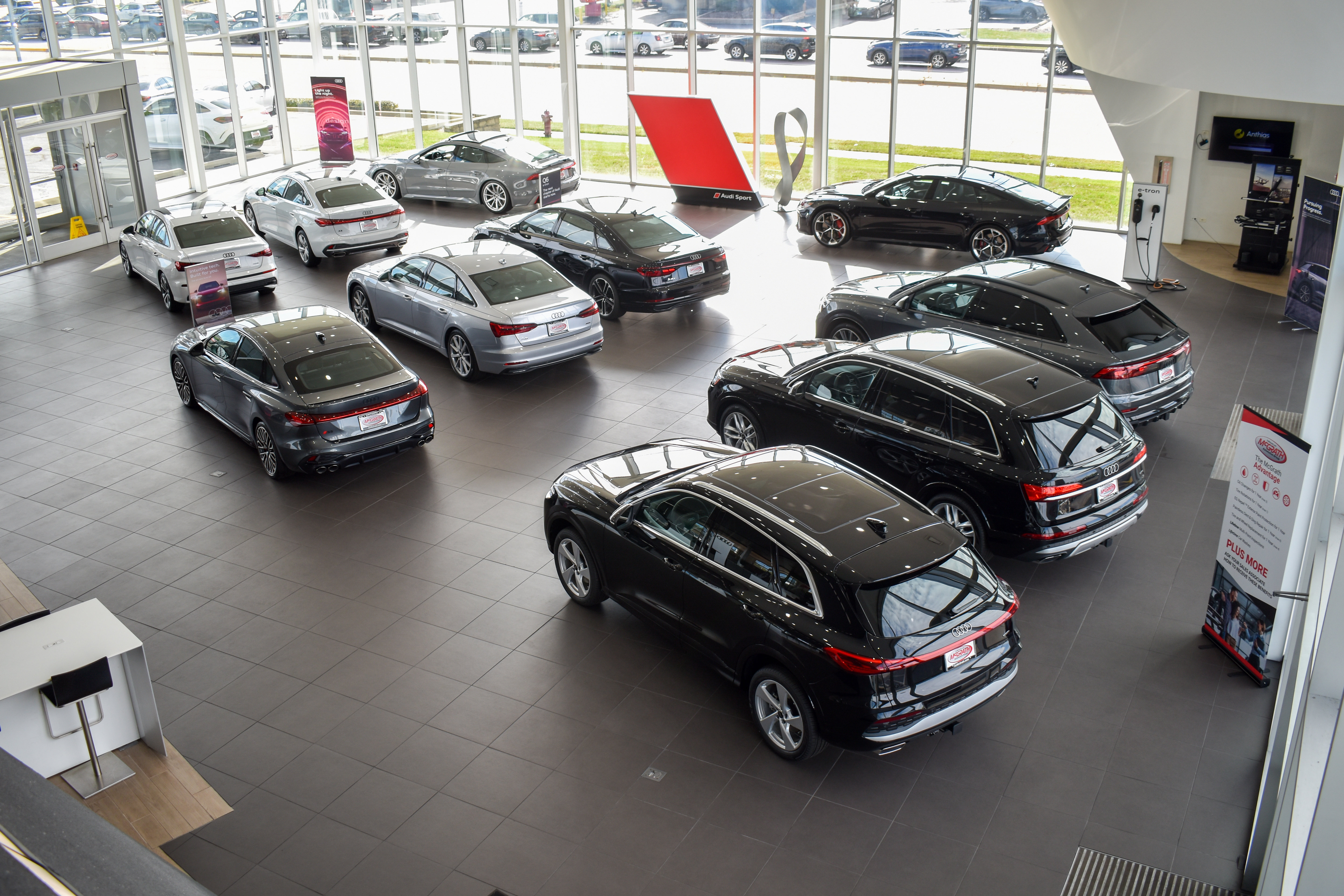 Used 2023 Audi SQ5 Premium Plus w/ Premium Plus Package AWD/4WD image 46