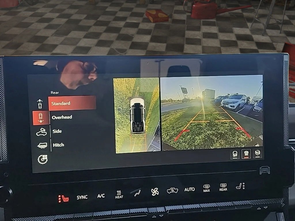 New 2026 GMC Hummer EV 4x4 Crew Cab image 13