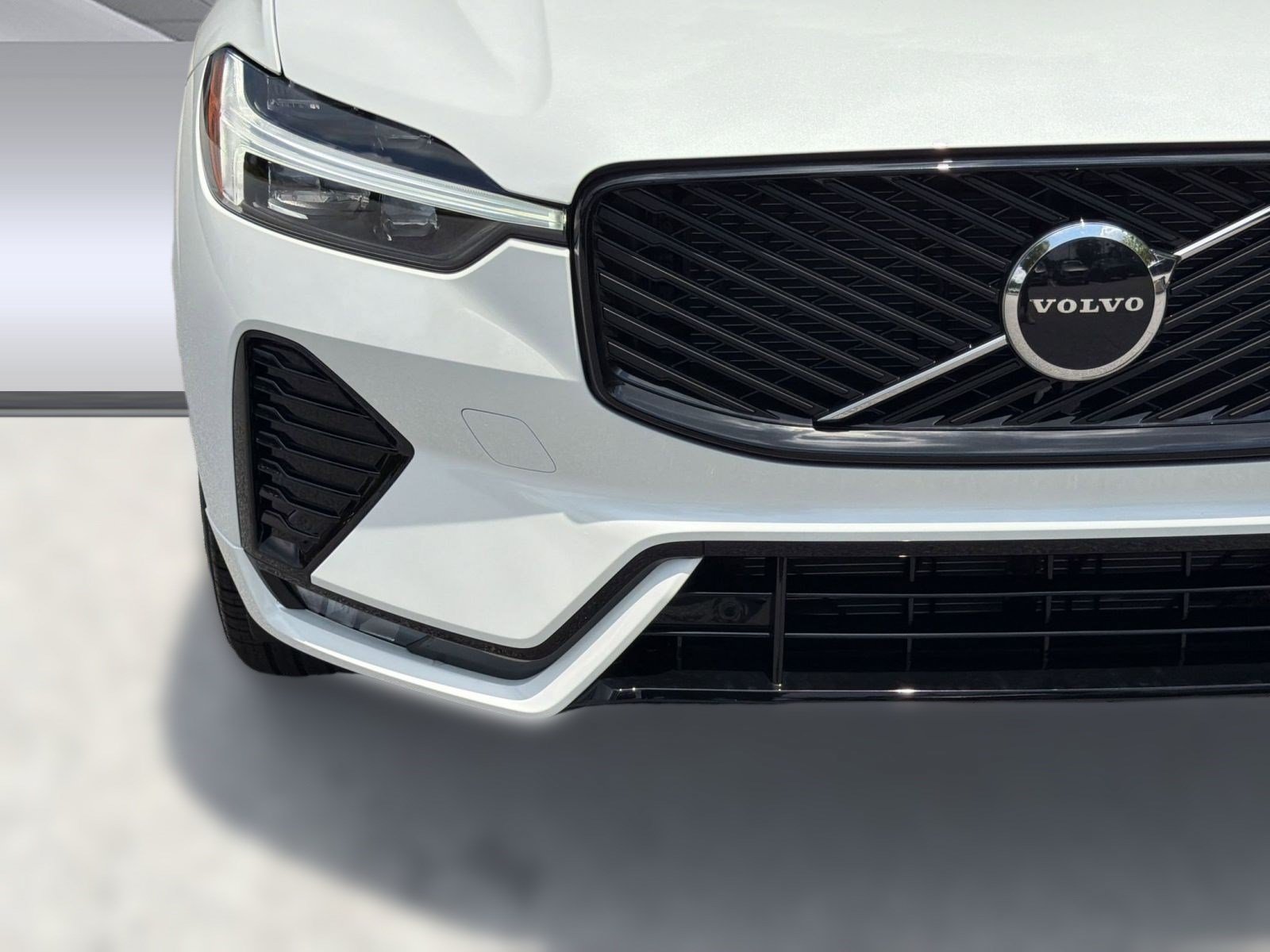 New 2026 Volvo XC60 B5 Core w/ Protection Package AWD/4WD image 11