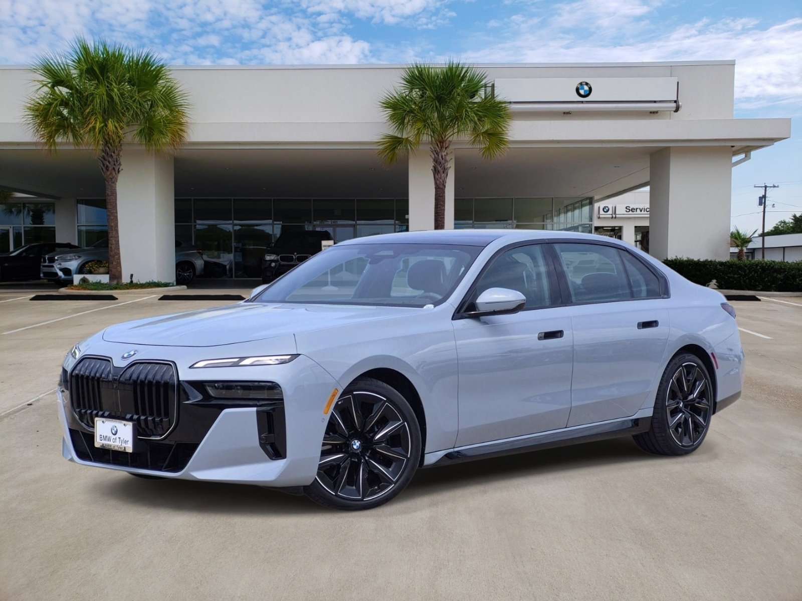 Certified 2025 BMW 740i w/ Premium Package RWD video 1