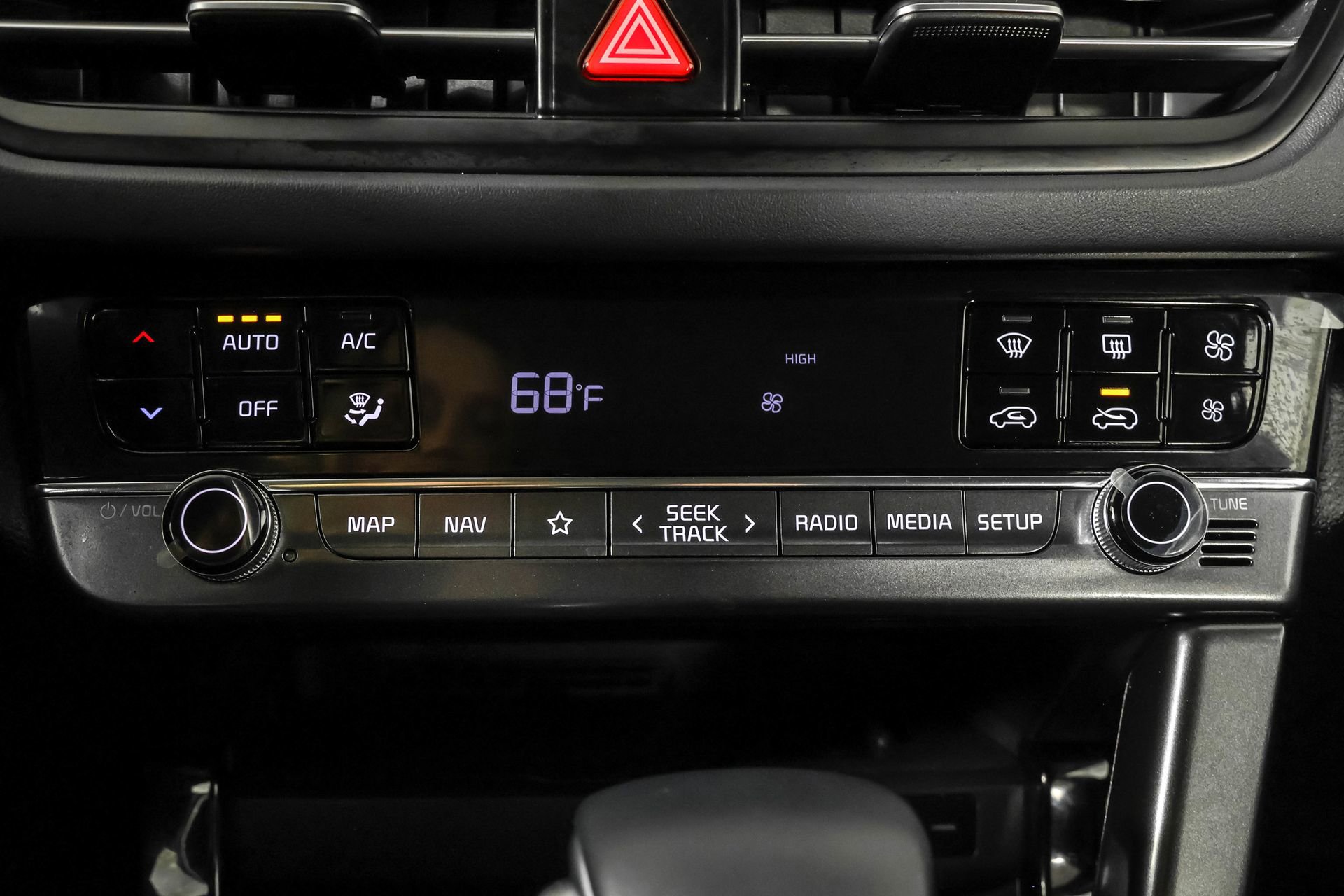 Used 2025 Kia Seltos EX image 32