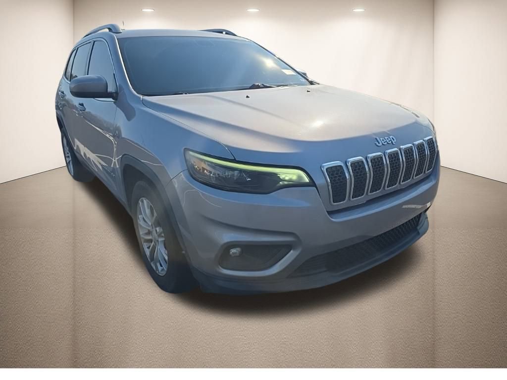 Used 2019 Jeep Cherokee Latitude w/ Popular Appearance Group image 11