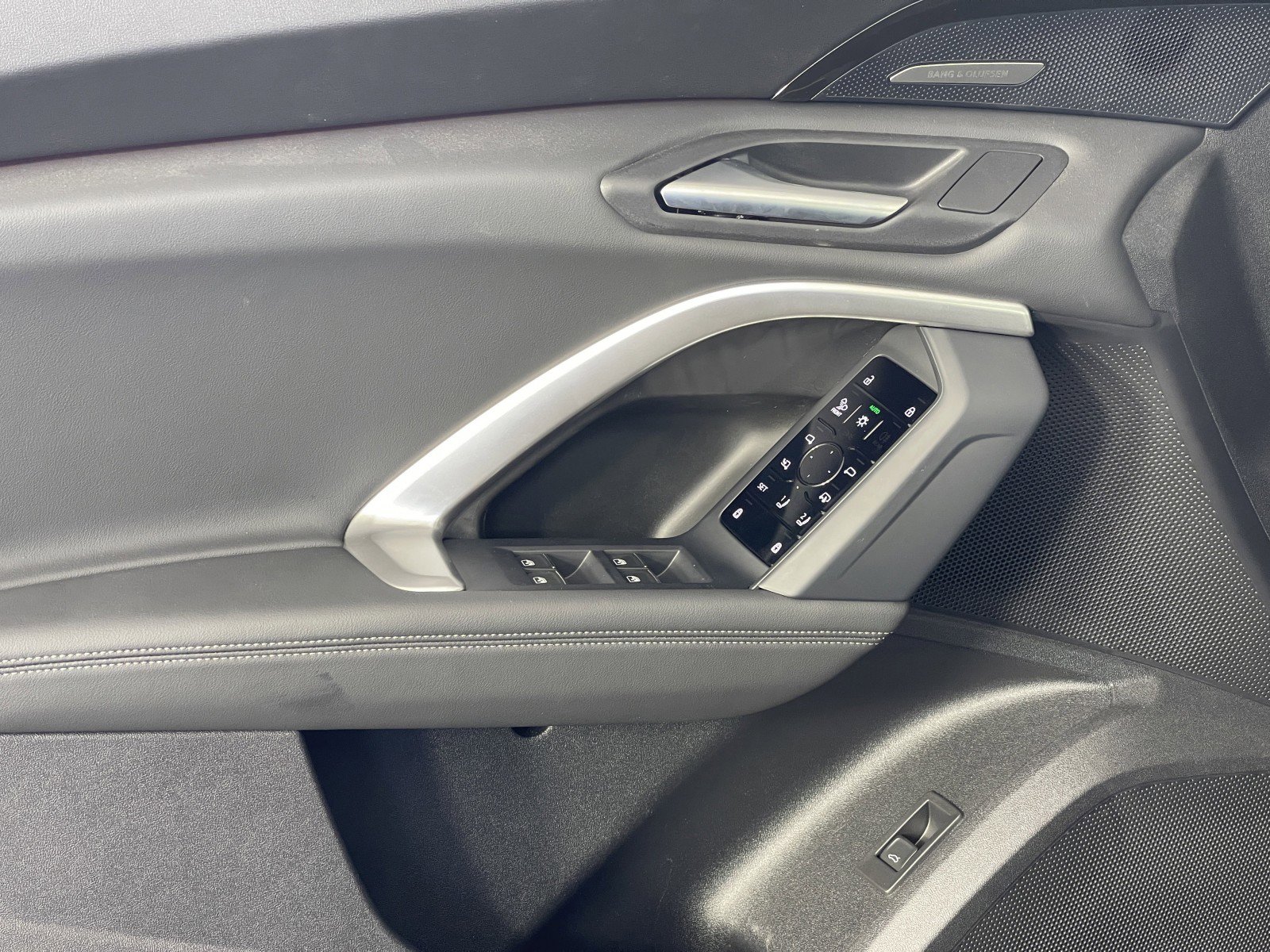 New 2025 Audi Q5 Premium Plus image 21