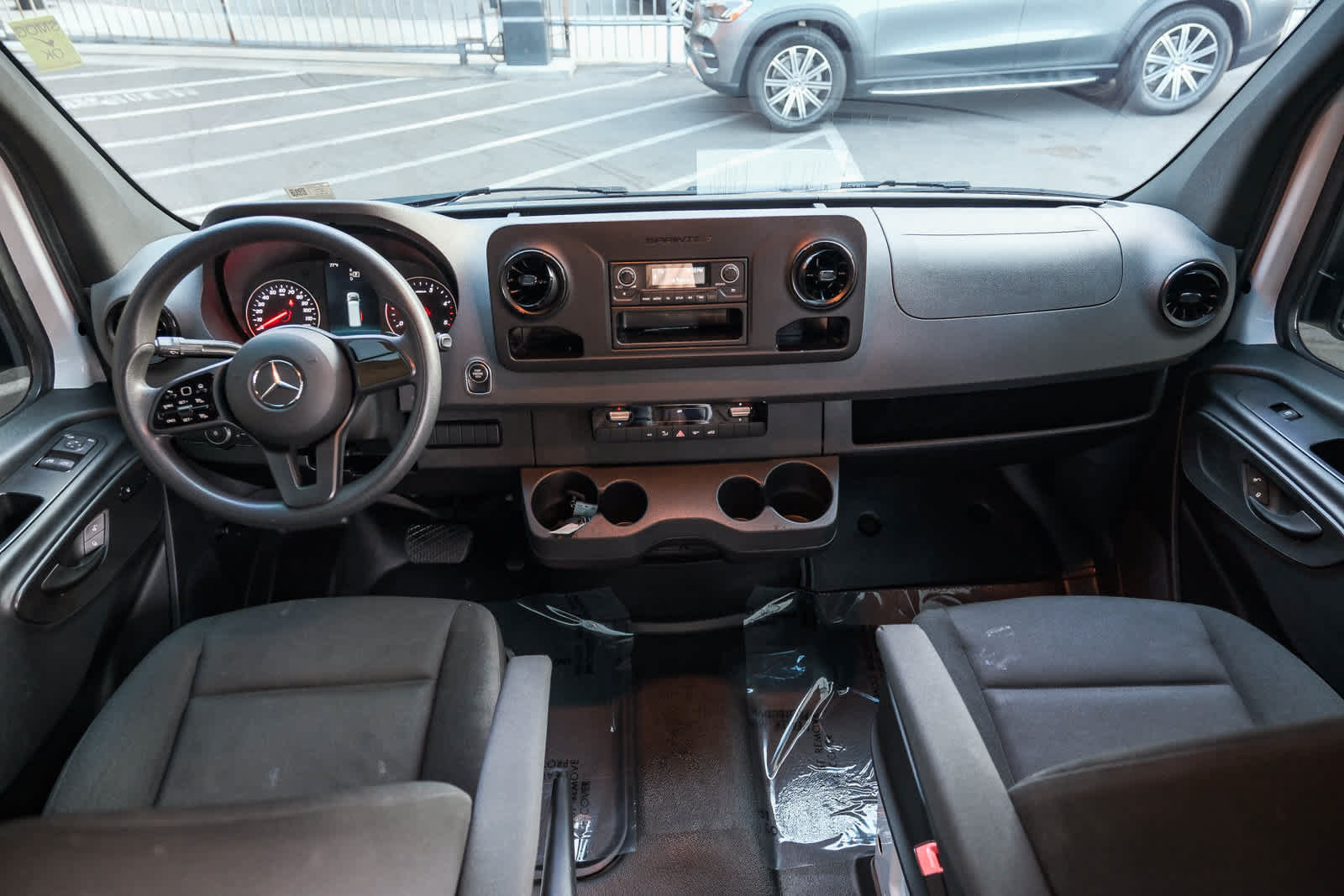 Used 2024 Mercedes-Benz Sprinter 2500 image 13