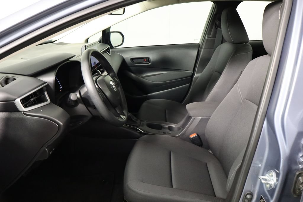 Used 2026 Toyota Corolla LE FWD image 14