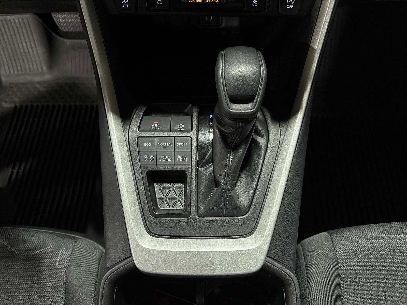 Certified 2025 Toyota RAV4 XLE w/ Convenience Package image 32