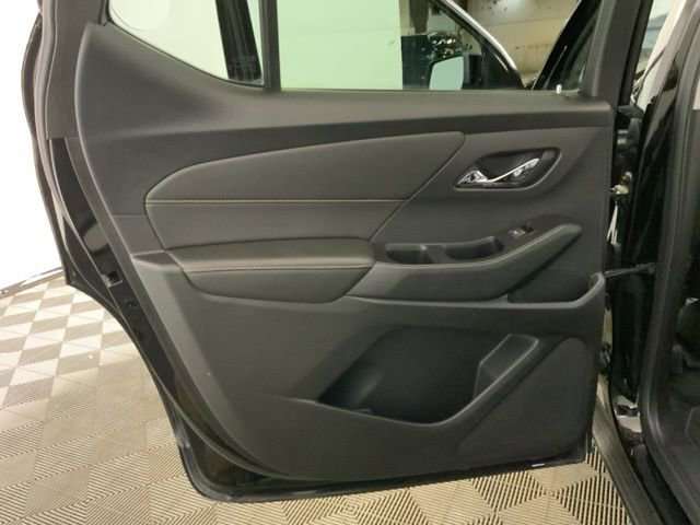 Used 2020 Chevrolet Traverse RS FWD image 36