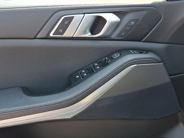 Used 2019 BMW X5 xDrive40i w/ Premium Package 2 AWD/4WD image 13