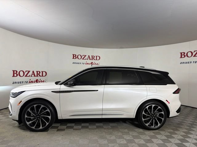 Used 2024 Lincoln Nautilus Black Label AWD/4WD image 5