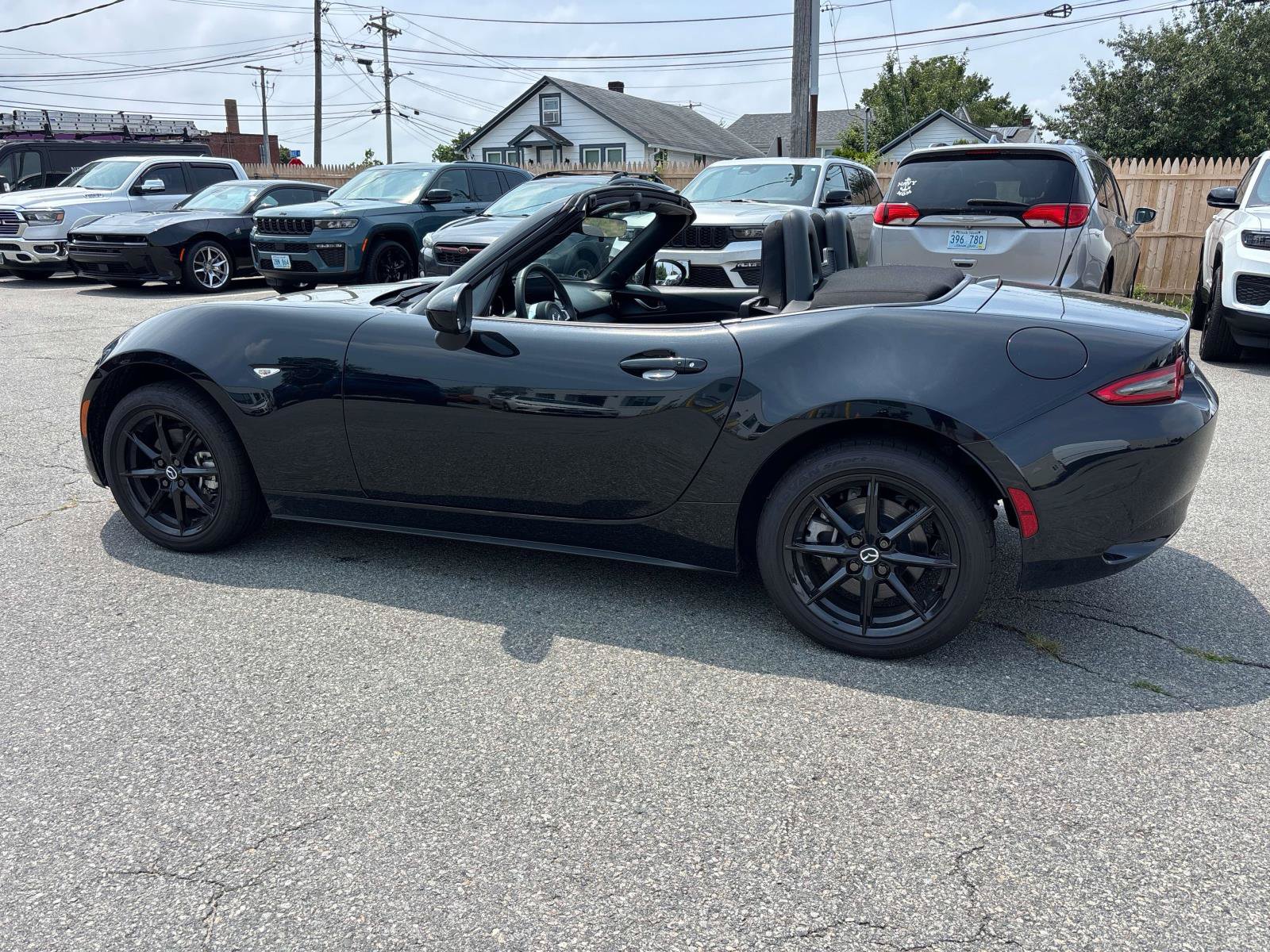 Used 2025 MAZDA MX-5 Miata Sport RWD image 3