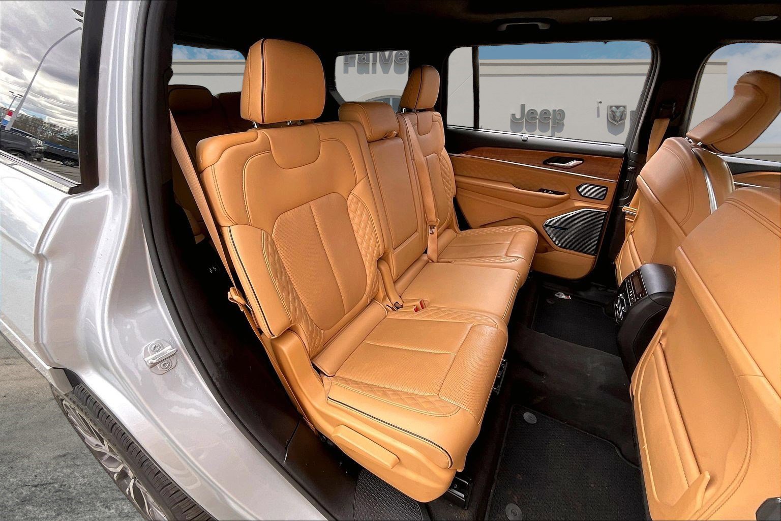Certified 2022 Jeep Grand Cherokee L Summit image 24