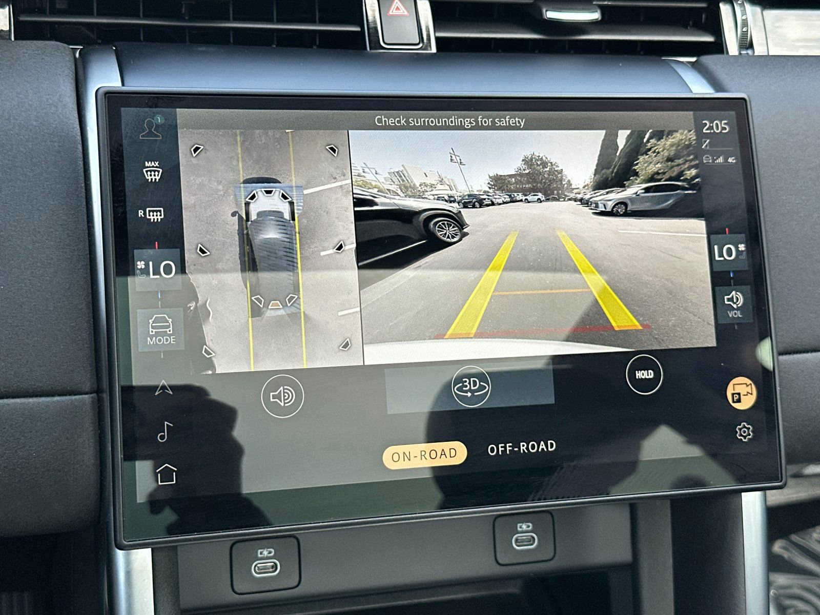 Used 2025 Land Rover Discovery Sport S image 23