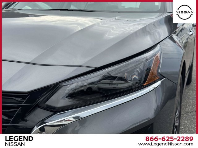 Used 2025 Nissan Altima 2.5 SV FWD image 10