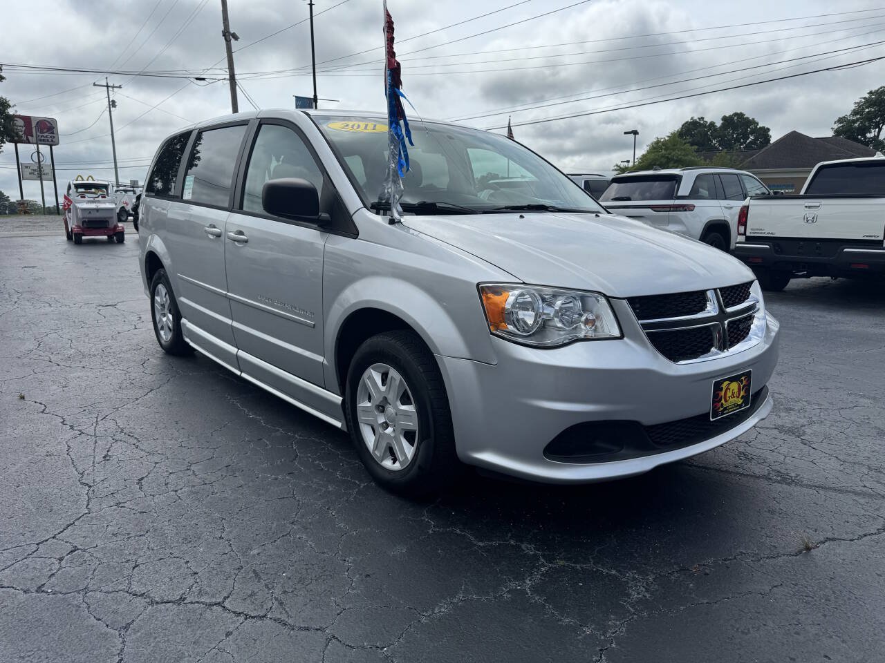 Used 2011 Dodge Grand Caravan Express w/ PWR Window Group FWD image 8
