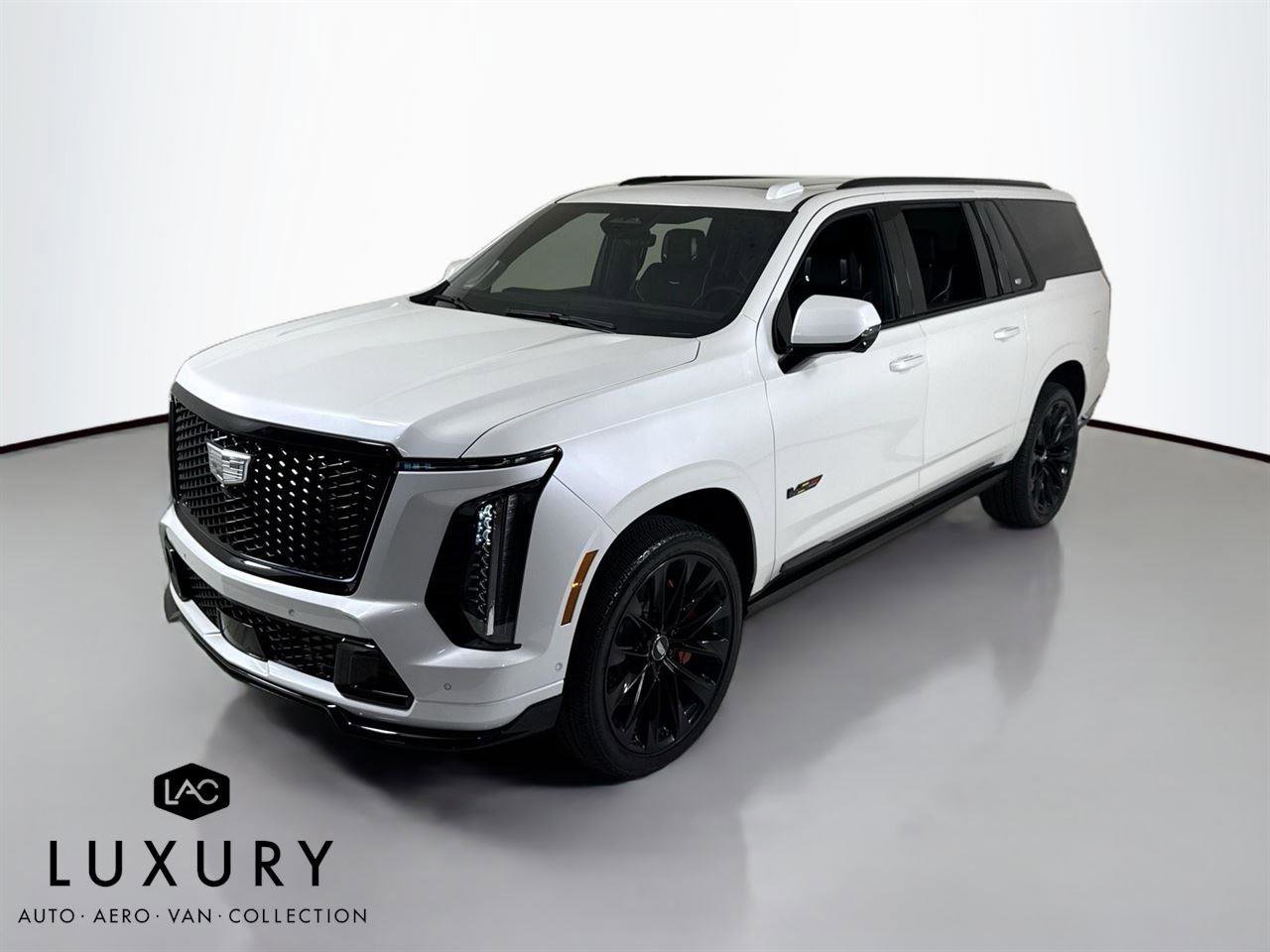 Used 2025 Cadillac Escalade ESV V w/ LPO, ONYX Package image 2
