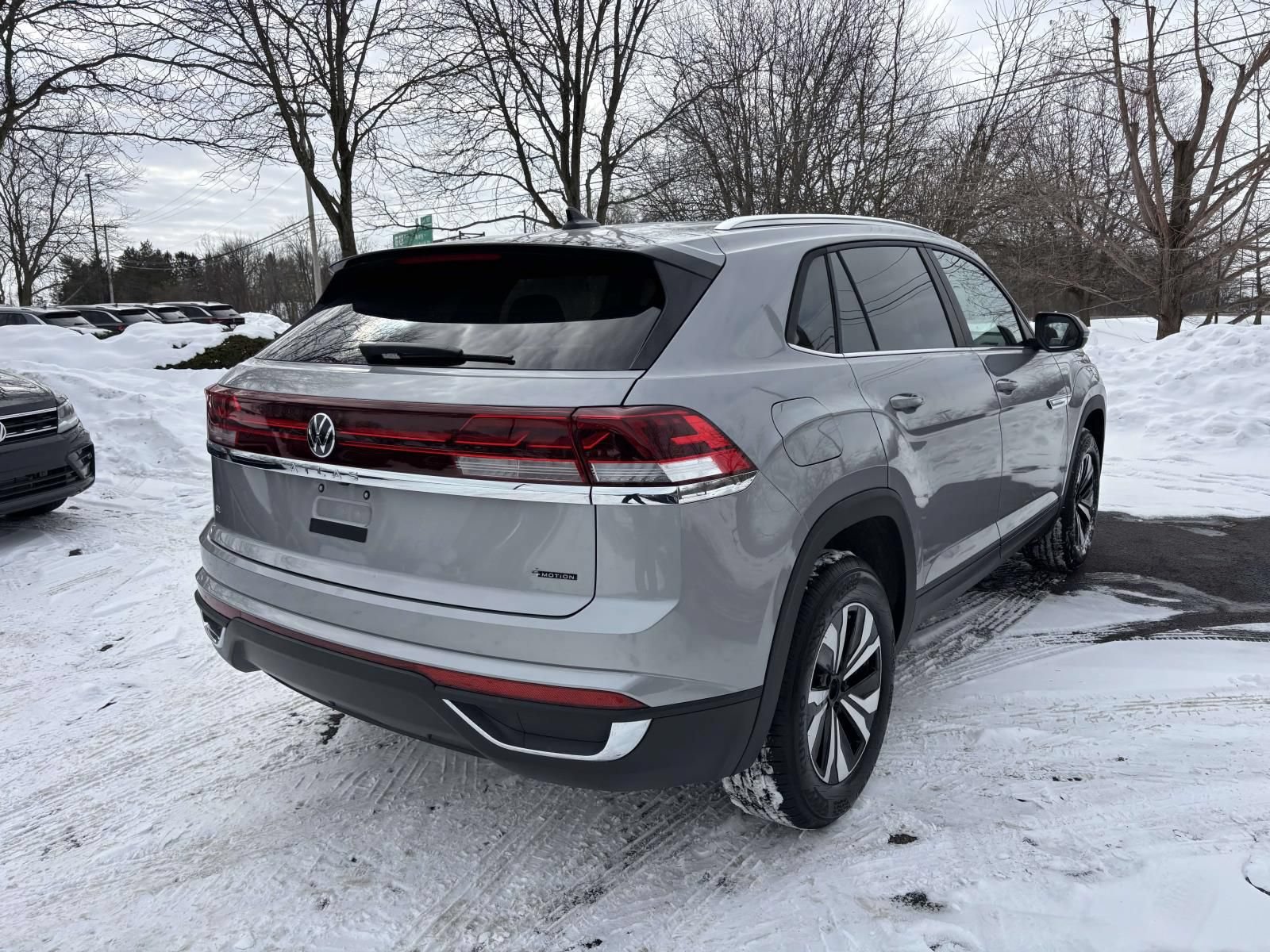 New 2026 Volkswagen Atlas Cross Sport SE AWD/4WD image 7