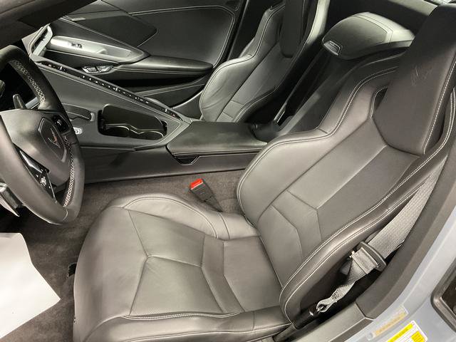 Used 2024 Chevrolet Corvette Stingray Convertible w/ Z51 Performance Package RWD image 9