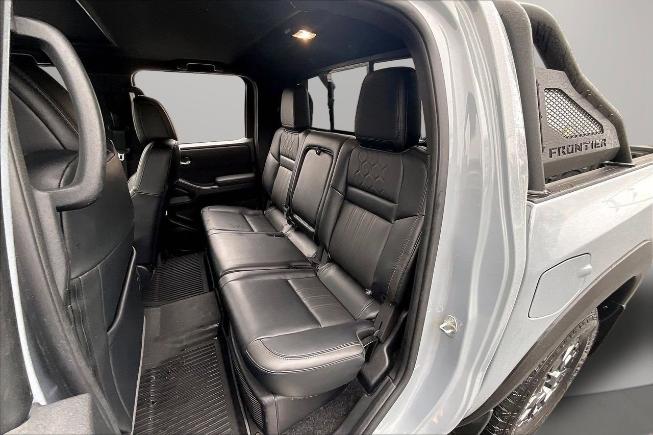 Used 2022 Nissan Frontier PRO-4X w/ Pro-4X Premium Package image 23