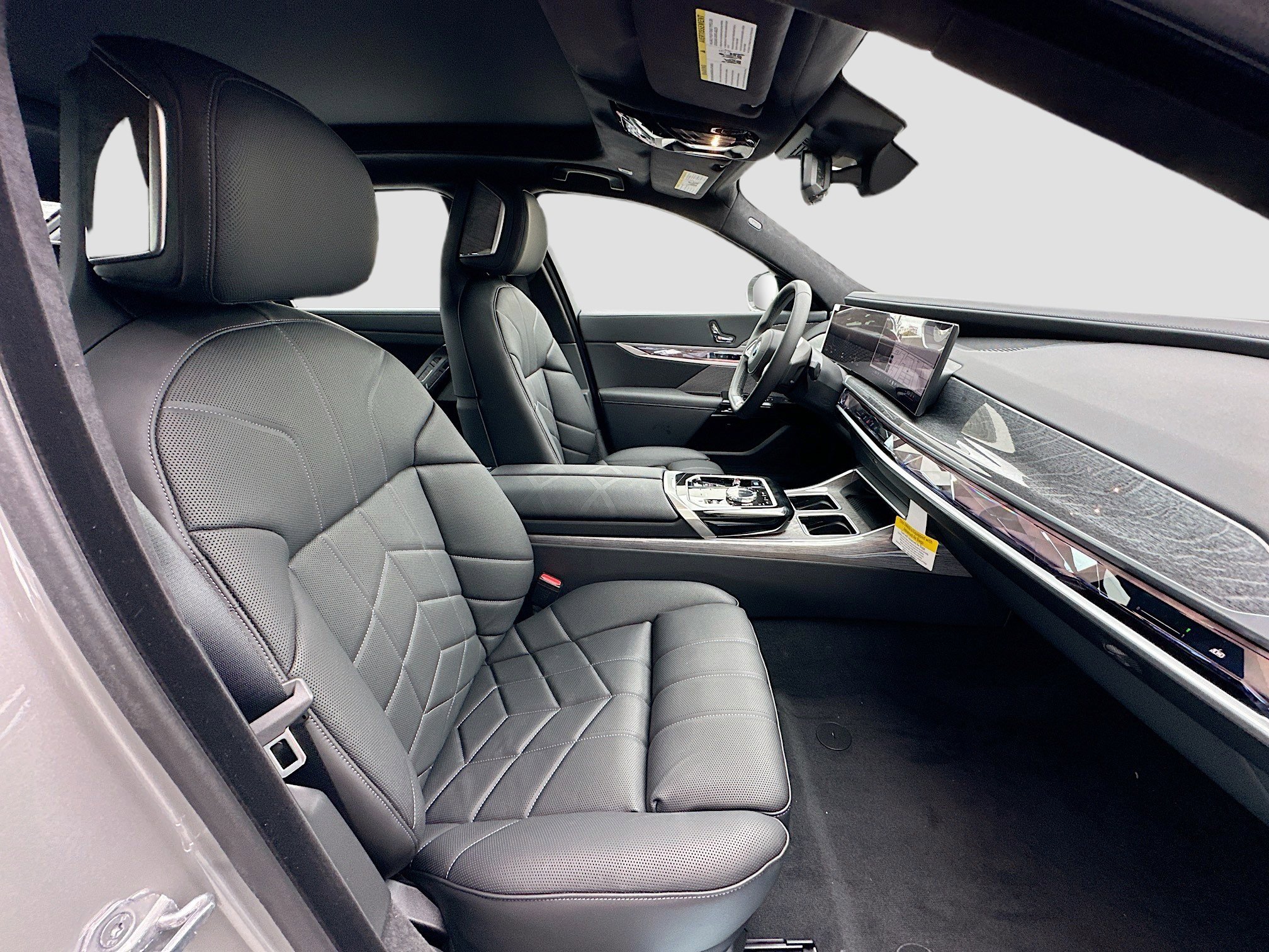 New 2025 BMW i7 eDrive50 w/ Executive Package image 25