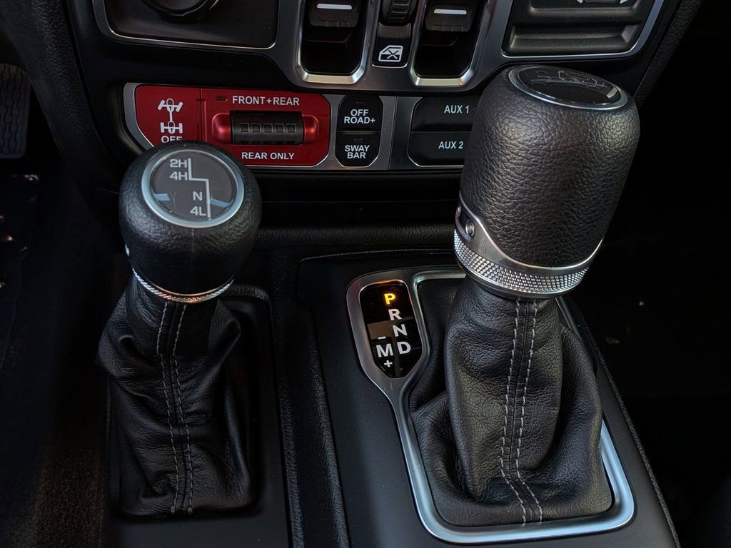 New 2026 Jeep Gladiator Rubicon w/ Steel Bumper Group AWD/4WD image 21