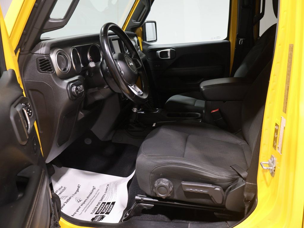 Used 2021 Jeep Wrangler Unlimited Sahara image 12