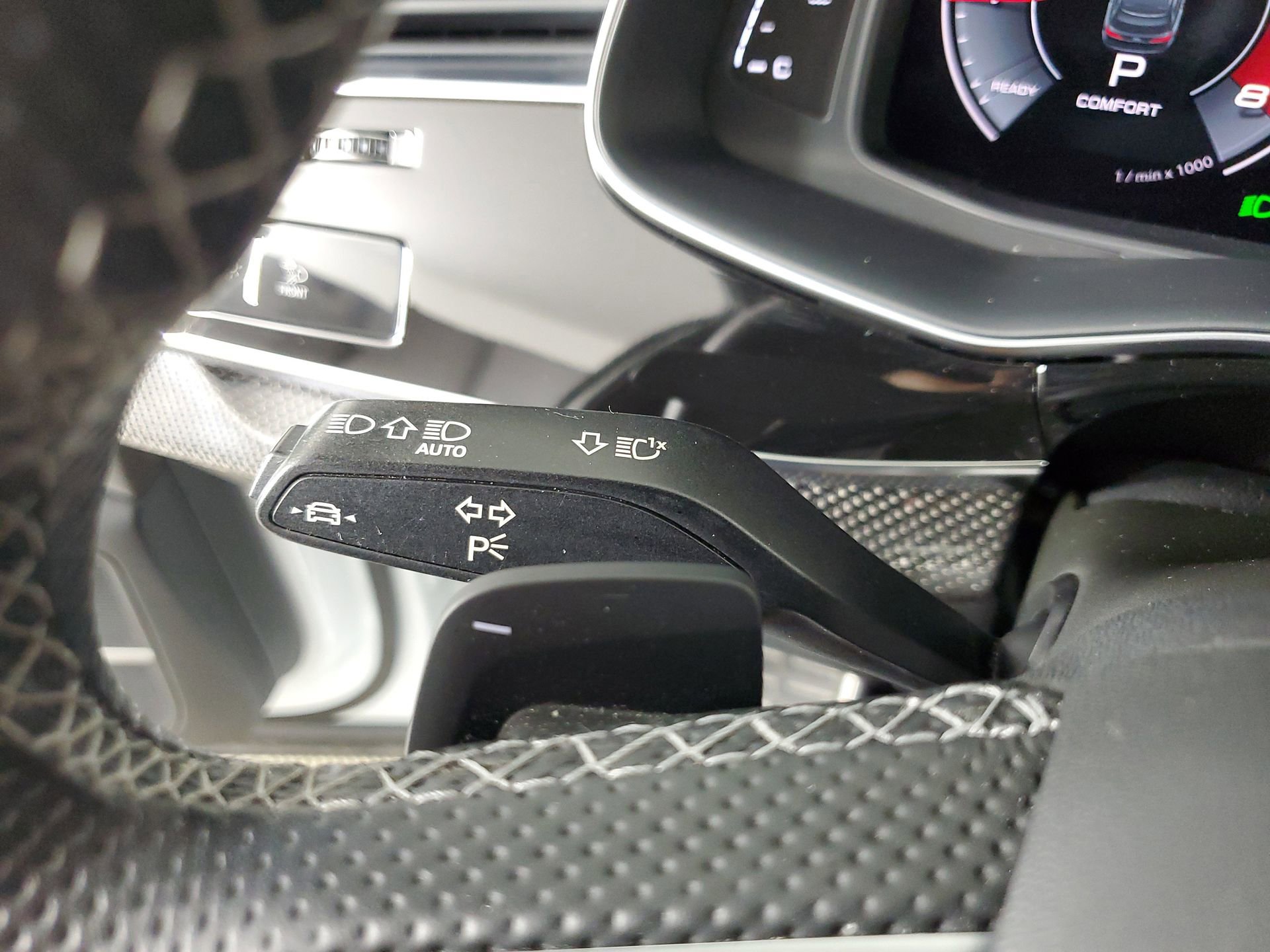 Certified 2022 Audi SQ7 Prestige w/ Prestige Package image 36