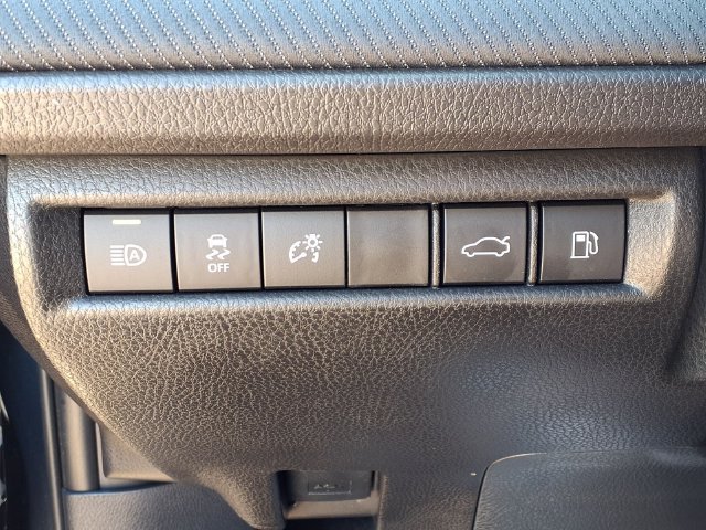 Used 2026 Toyota Camry SE w/ Convenience Package FWD image 17