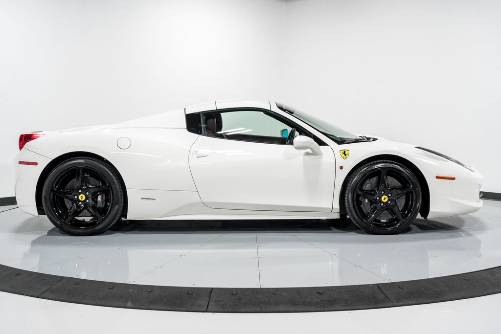 Used 2014 Ferrari 458 Spider RWD image 33