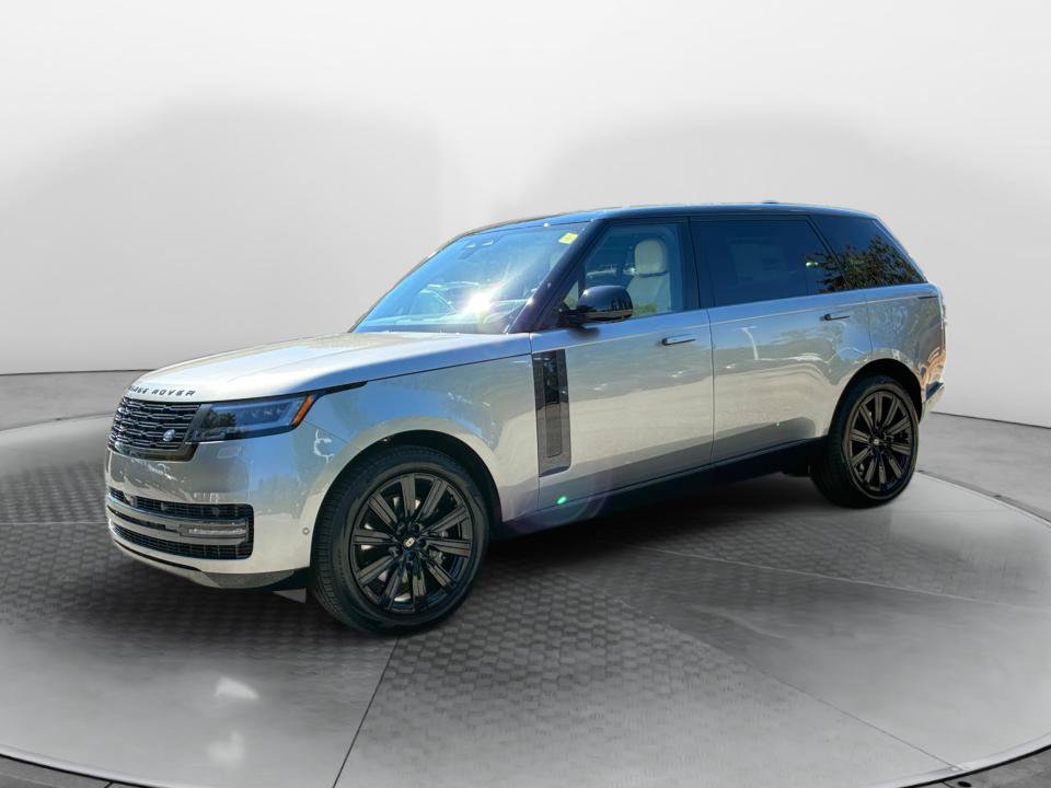 New 2027 Land Rover Range Rover Long Wheelbase SE AWD/4WD image 3