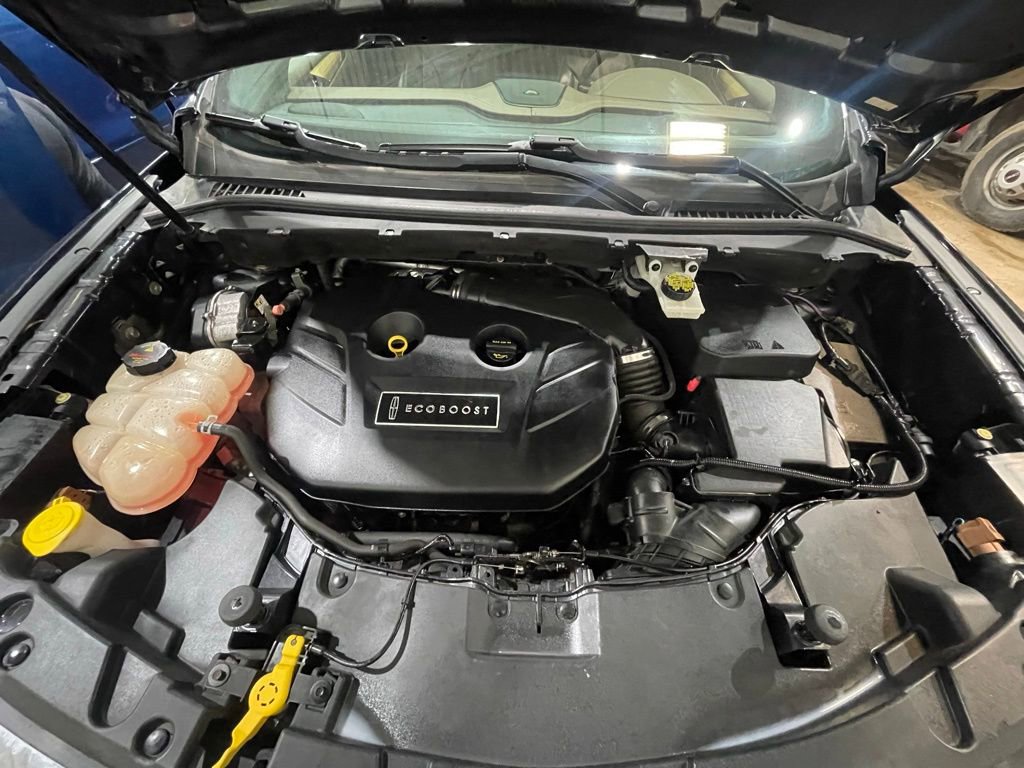 Used 2015 Lincoln MKC AWD w/ Equipment Group 102A Reserve image 9